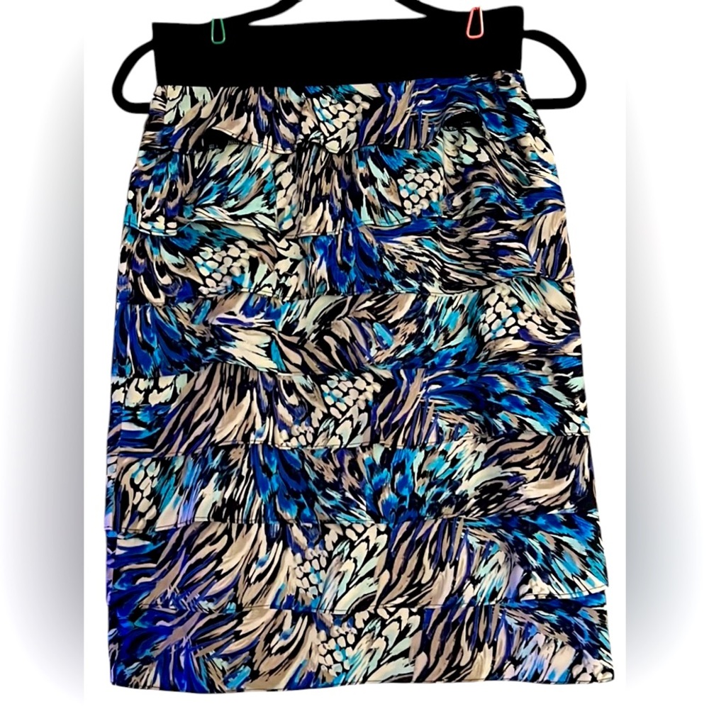 ALFANI Black/Blue/Tan/Turquoise Flouncy Tiered Pencil Skirt, Size 4, GUC.
